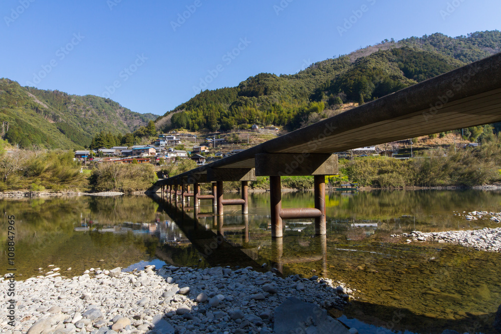 Fototapeta premium 高知県四万十市 岩間沈下橋