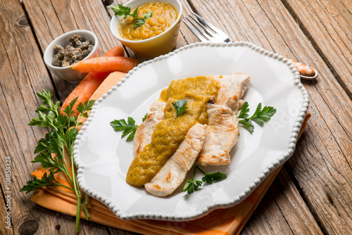 chicken fillet with carrot and capers cream sauce