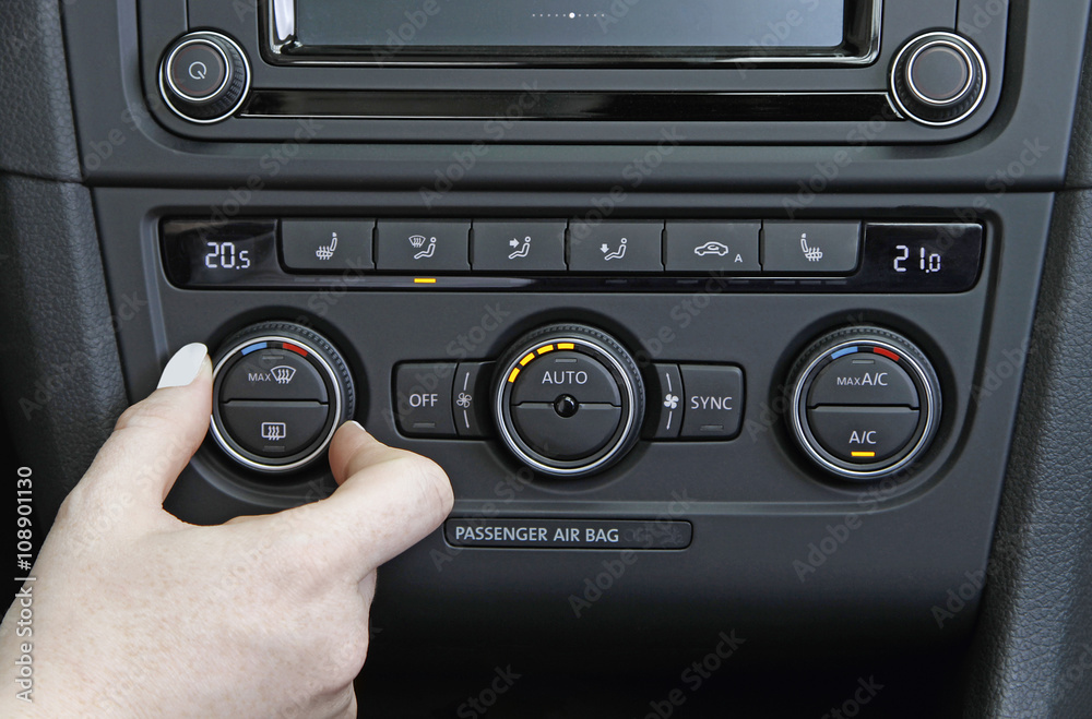 Fototapeta premium Klimaautomatik Bedienung Kfz