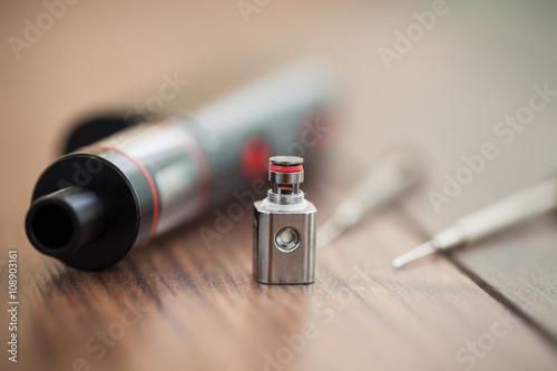 E-cig vaporizer with  kanthal clapton coil drip photo