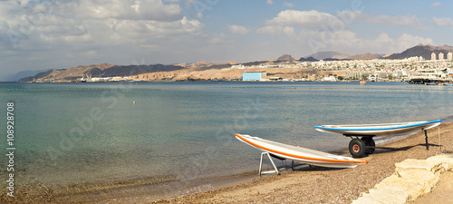 Fototapeta Naklejka Na Ścianę i Meble -  Panoramic view from central beach of Eilat - famous resort city in Israel