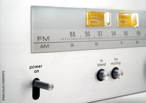 Photos vintage stereo radio tuner