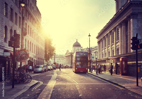 Fotografie sunset near Trafalgar square, London, UK