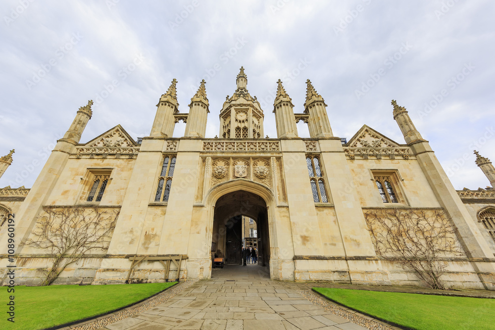 Beautiful places around the famous King's College at Cambridge U