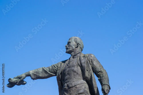 lenin monument soviet