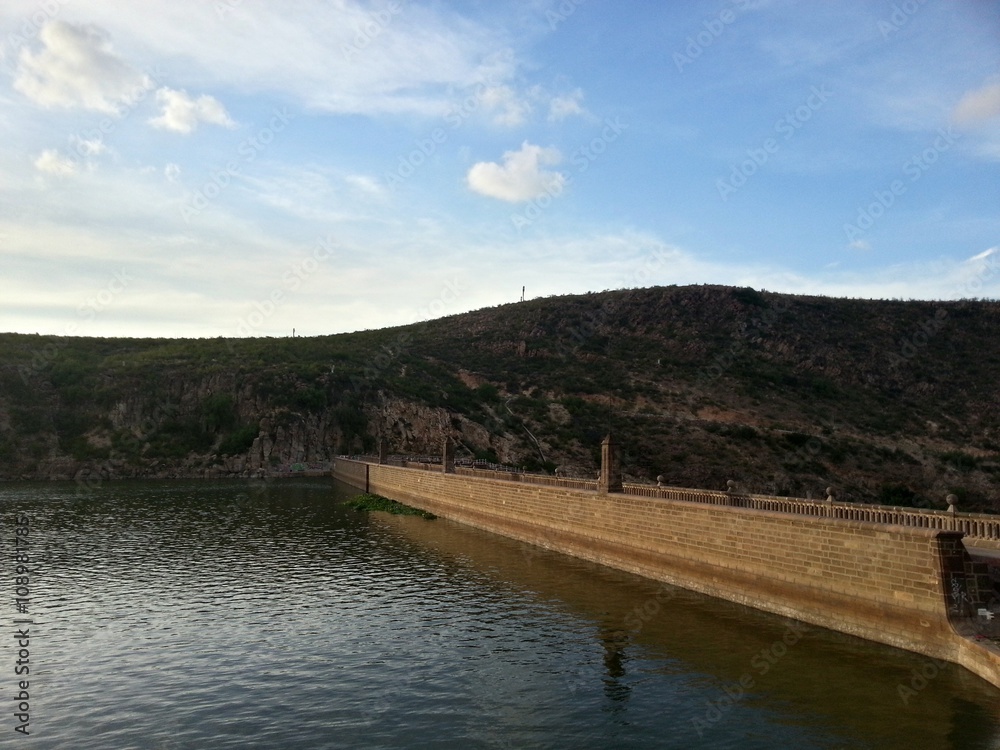 Presa San Jose en San Luis Potosi, Mexico
