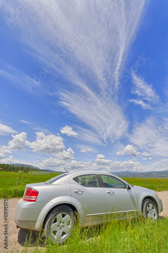 Fototapeta Naklejka Na Ścianę i Meble -  Car and Big skies, Montana