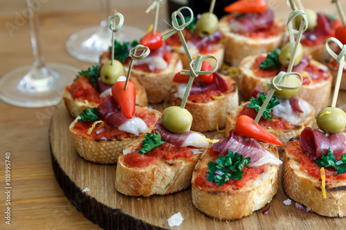 Fotomurale pinchos, tapas, spanish canapes, party finger food