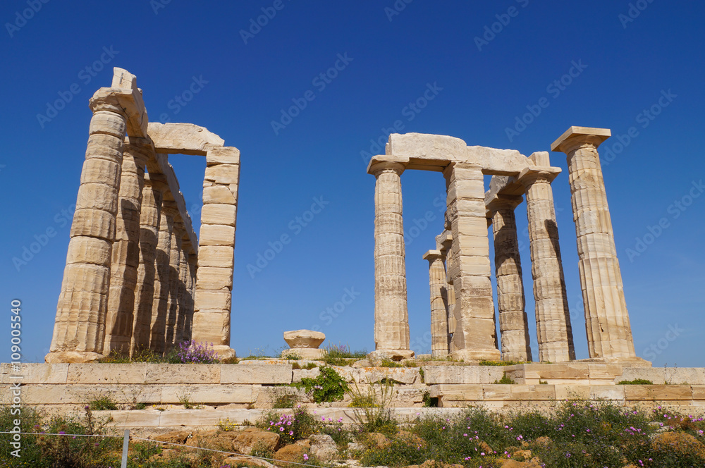 Fototapeta premium Temple of Poseidon at Cape Sounion near Athens, Greece.
