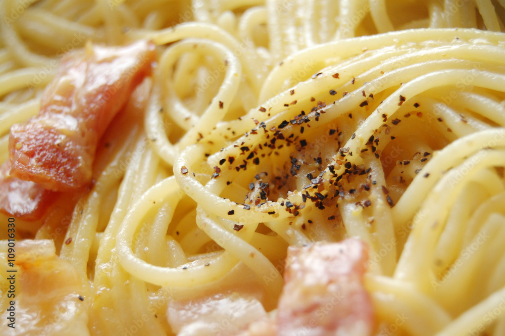 カルボナーラ スパゲティー カルボナーラ スパゲティー