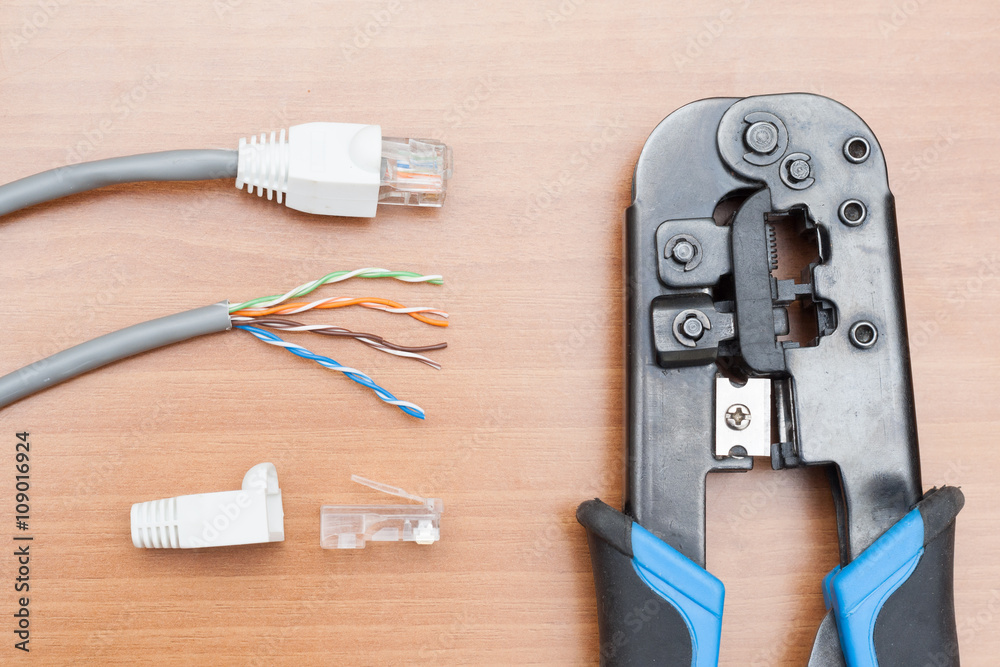 reliable tool for crimping connectors and twisted pair RJ-45 reliable tool for crimping connectors and twisted pair RJ-45