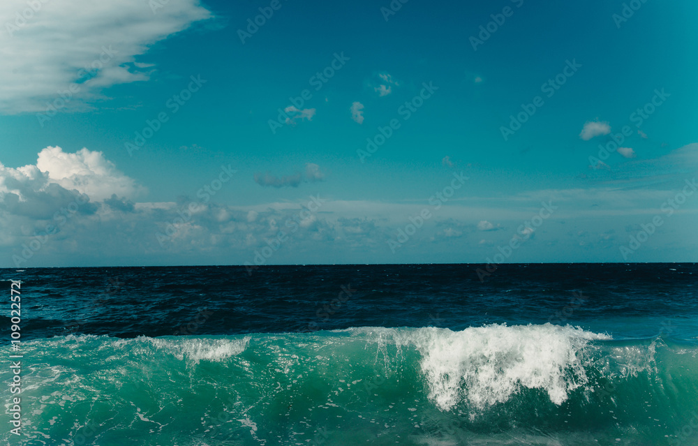 Obraz premium Deep sea water waves 