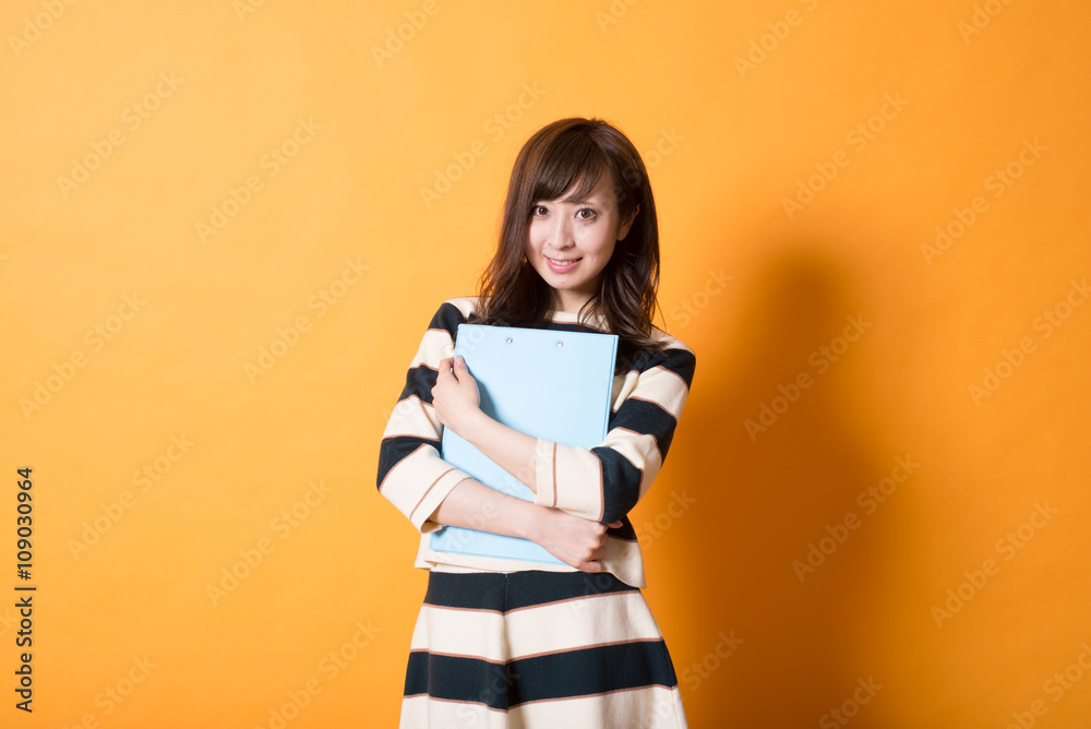 職場の日本人女性 職場の日本人女性