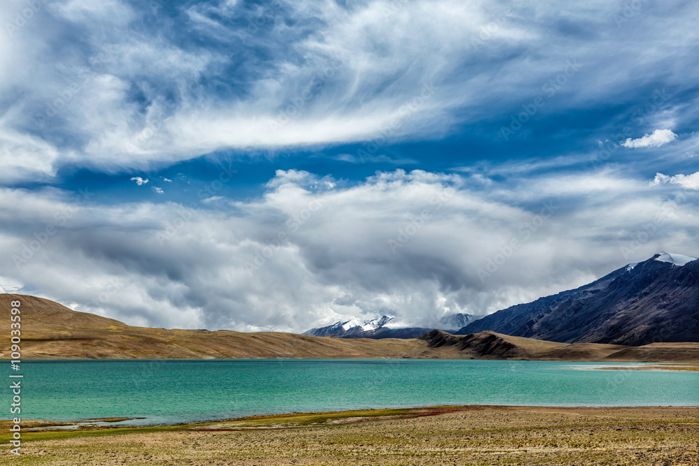 Fototapeta premium Himalayan lake Kyagar Tso, Ladakh, India