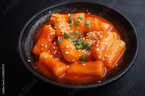 Foto Rice cake korean food isolated