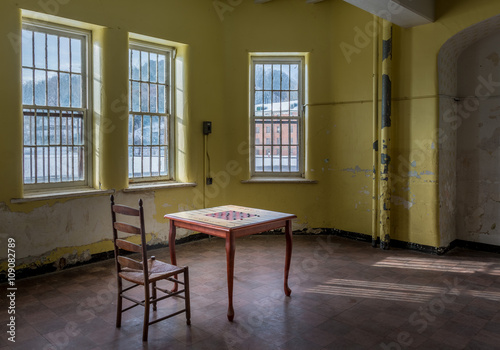 фотографія Empty game table inside Trans-Allegheny Lunatic Asylum