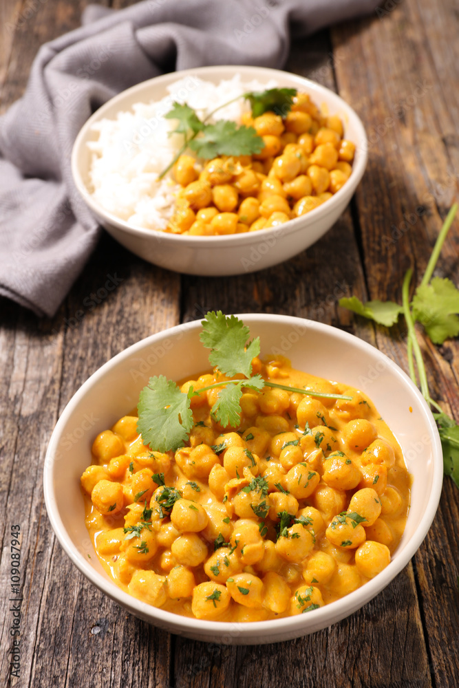 chickpea with cream and curry