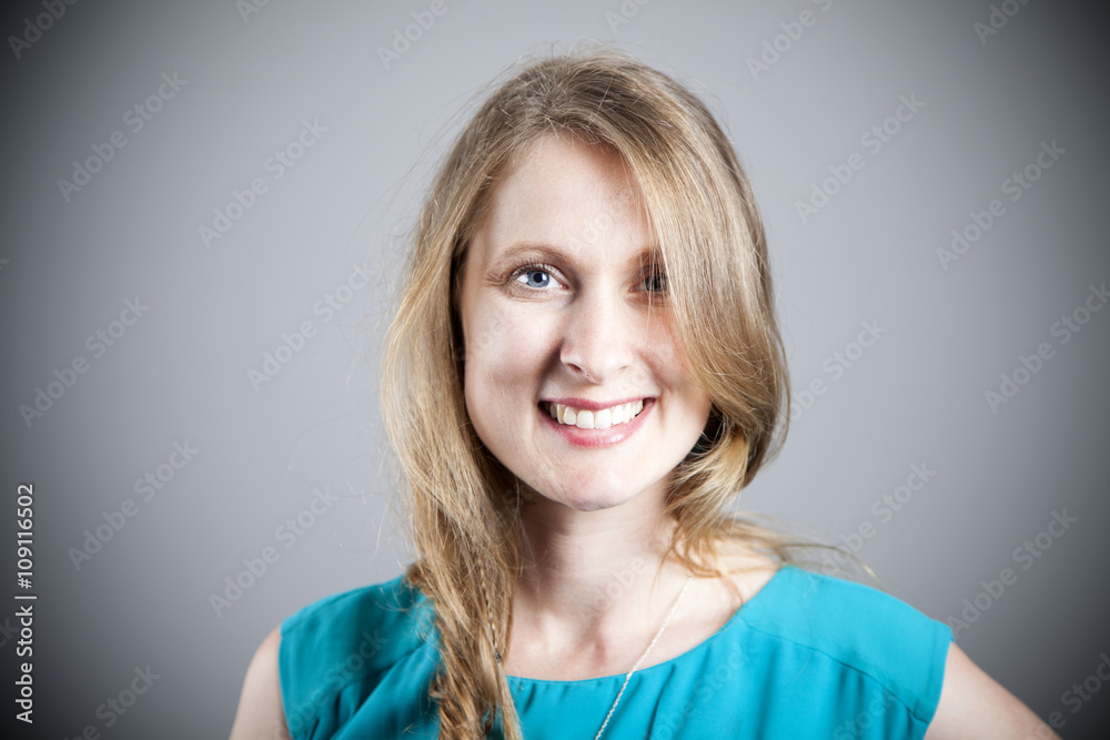Sonrisa rubia Sonrisa rubia