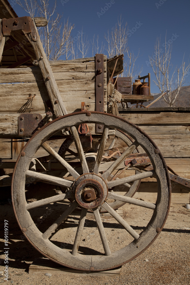 Broken, old, cart wheel 