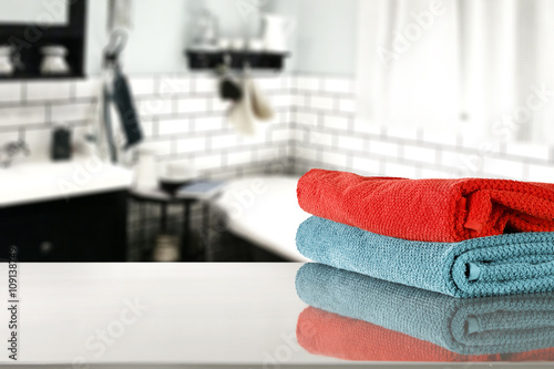 towels 