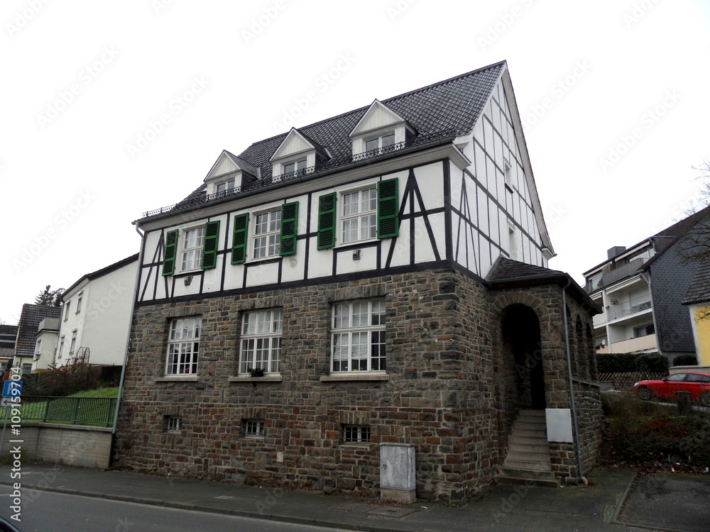 Overath Overath