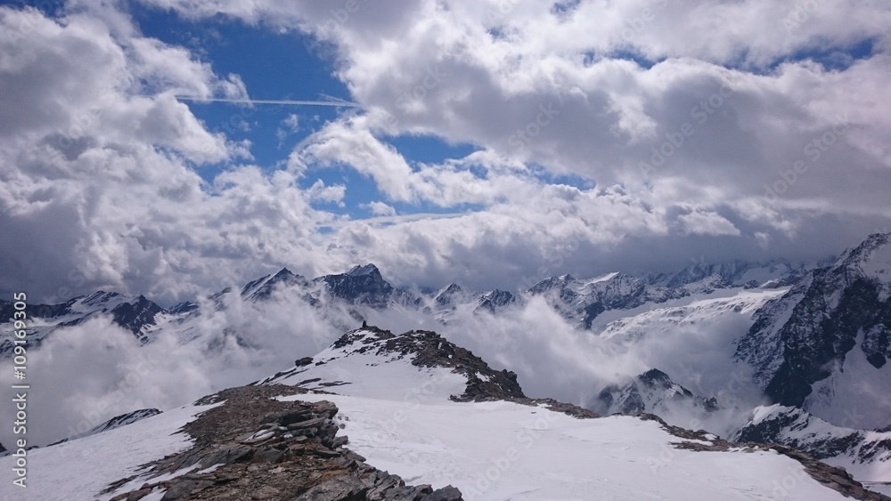 Obraz premium Wetterumschwung in den Bergen