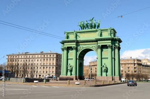 Narva triumphal gate.