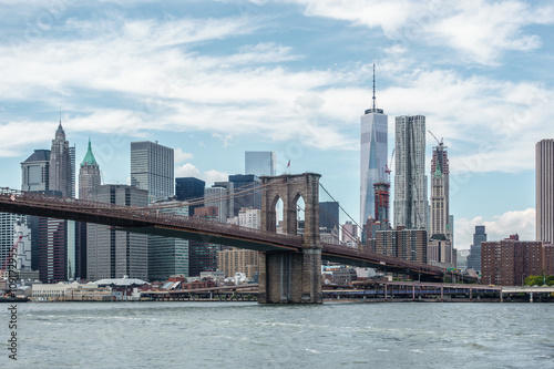 The Brooklyn Bridge and New York City in the background © Thomas Dutour