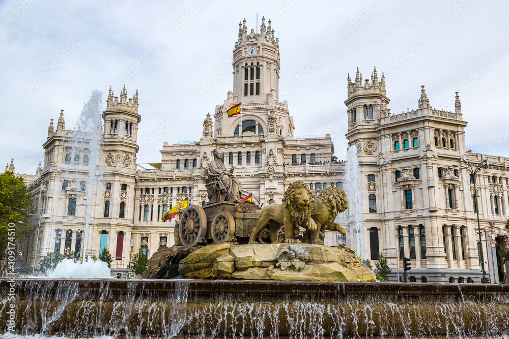 Obraz premium Cibeles fountain in Madrid