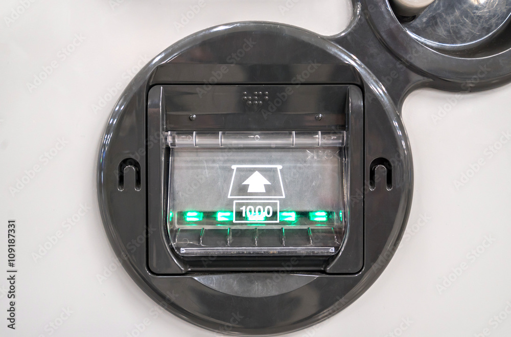 Fototapeta premium vending Machine banknote insert