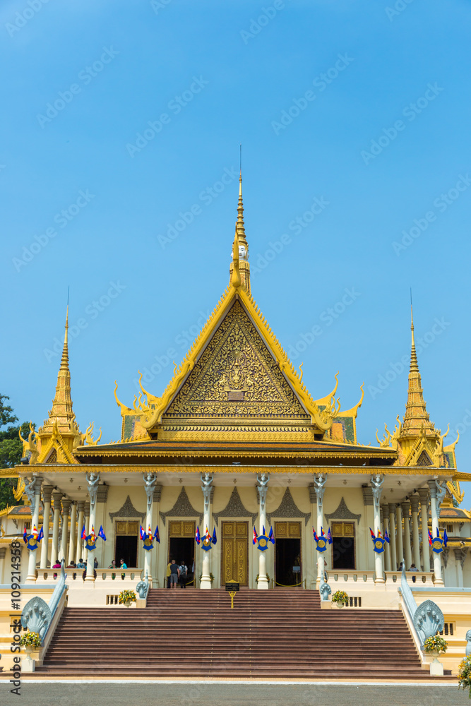 Naklejka premium Budist temple in Phnom Penh