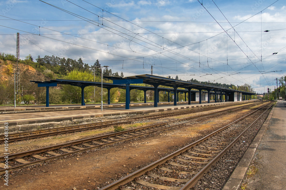 Obraz premium Train railway station without people