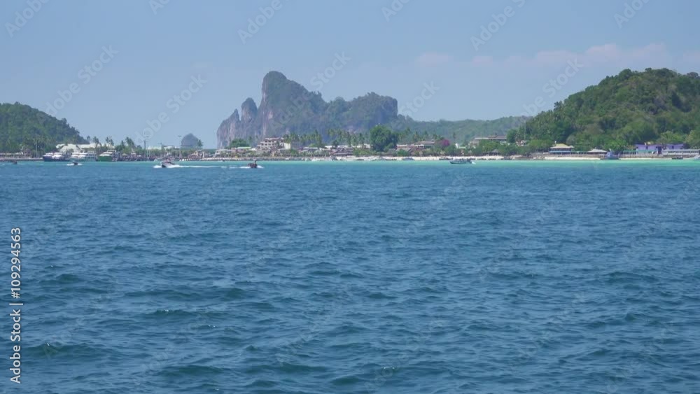 Phi Phi Don island, view from boat, Krabi, Thailand, 4k
Phi Phi Don island, view from boat, Krabi, Thailand, 4k