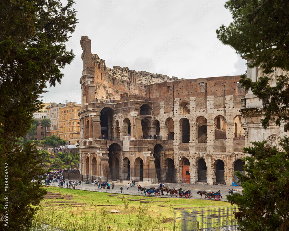 colosseum view in rome