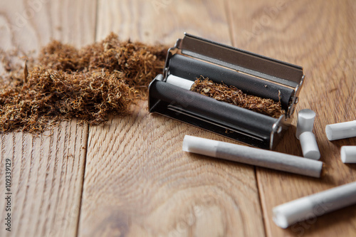 hand rolling cigarettes