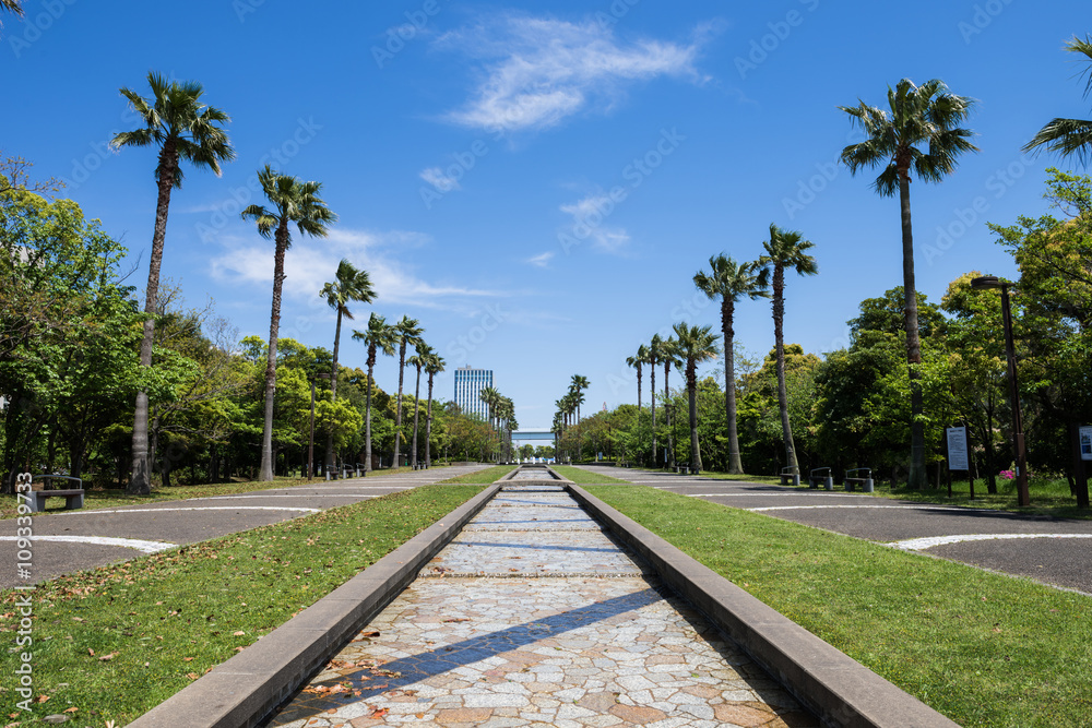 陽春の潮風公園水と緑のプロムナード