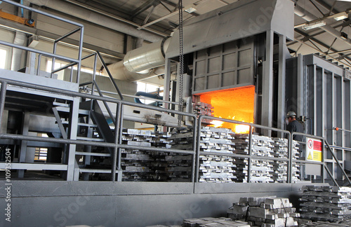 Fototapeta production of aluminum smelting