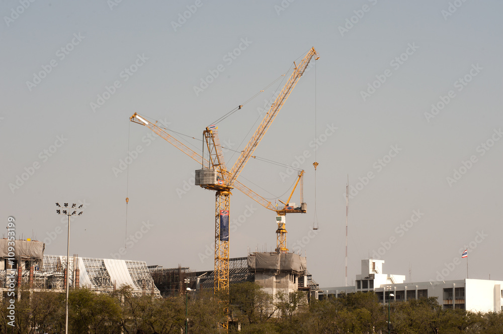 Yellow hoisting crane.