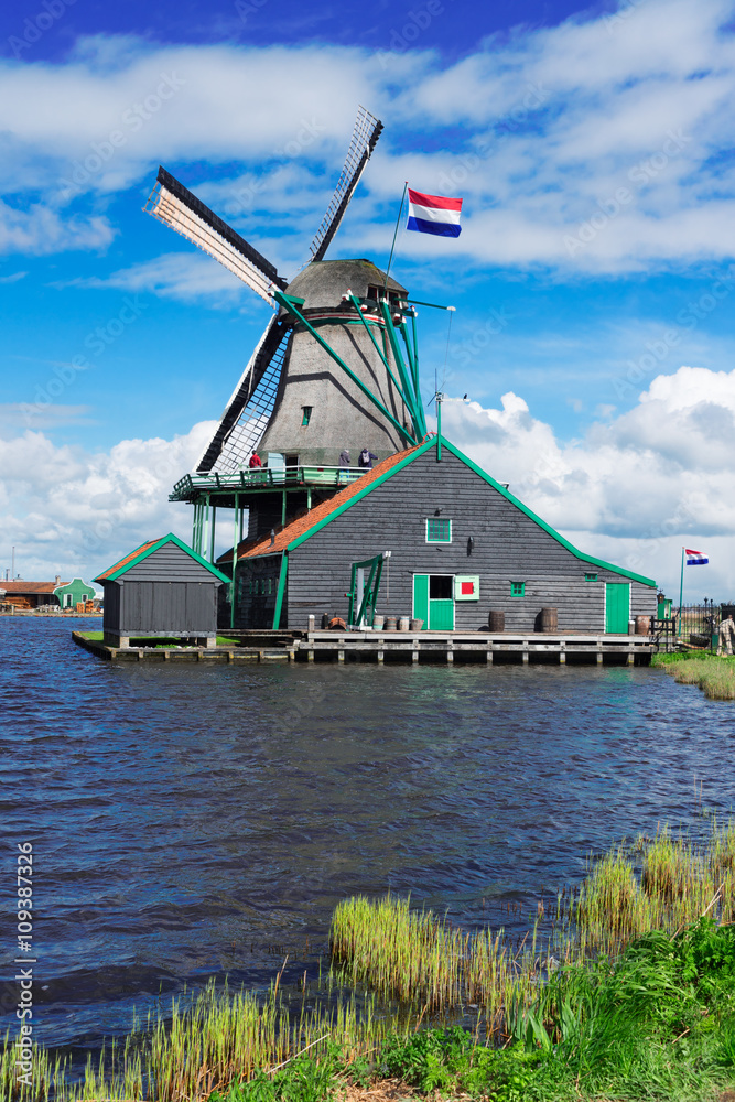 Dutch wind mills 