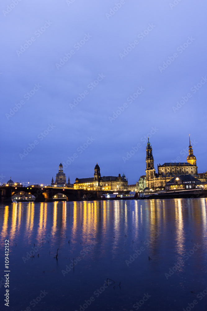 Naklejka premium Skyline of Dresden in Germany