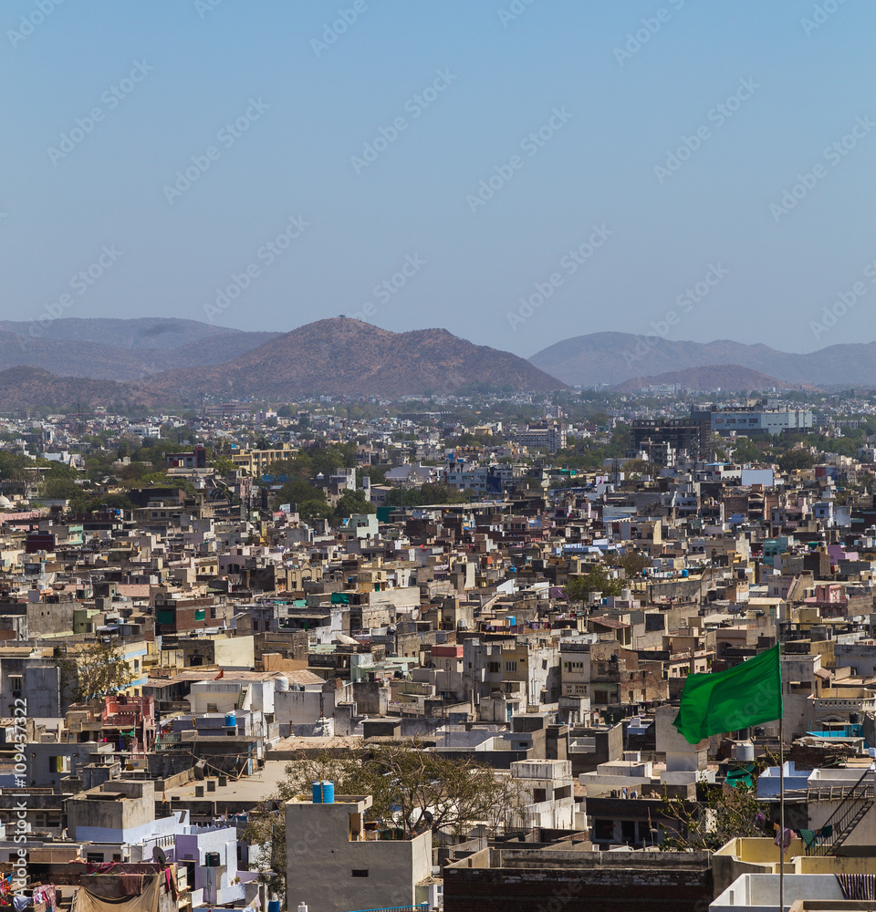 Buildings and Machla Hills in Udaipur