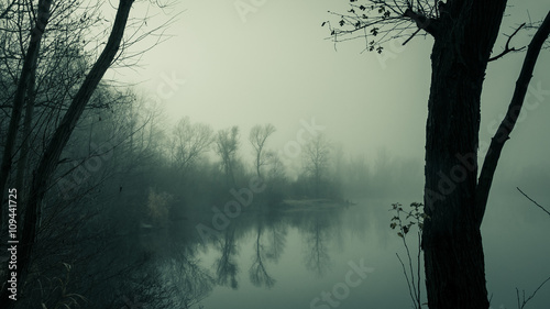 Foto See im Nebel