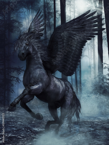 Czarny skrzydlaty koń w ciemnym lesie nocą