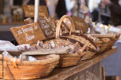 Bild auf Leinwand Jambon de Somglier in a French Market