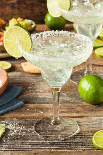 Refreshing Homemade Classic Margarita