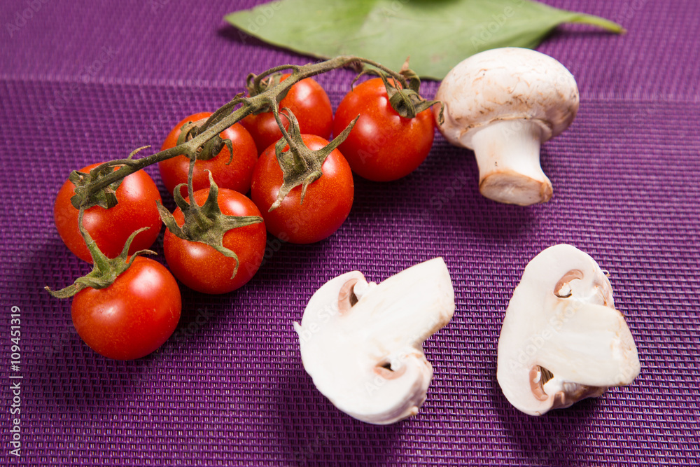 tomataes and mushroom