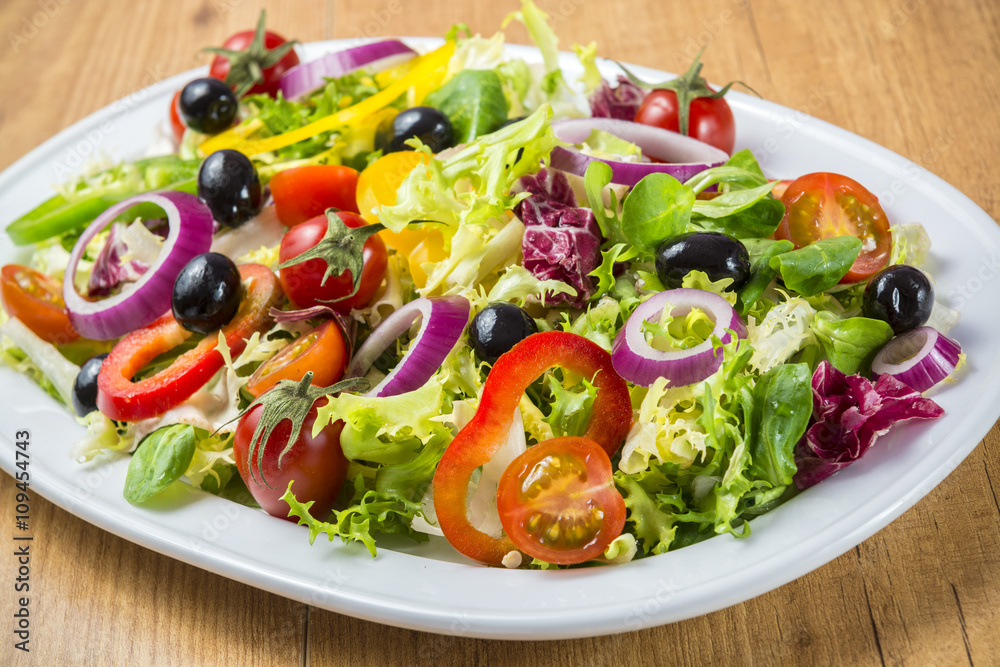 Ensalada vegetal mediterránea