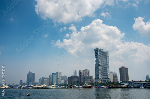 Manila Bay , Philippines © bugking88