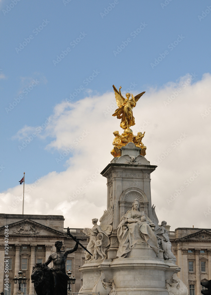 Victoria Memorial in London Victoria Memorial in London