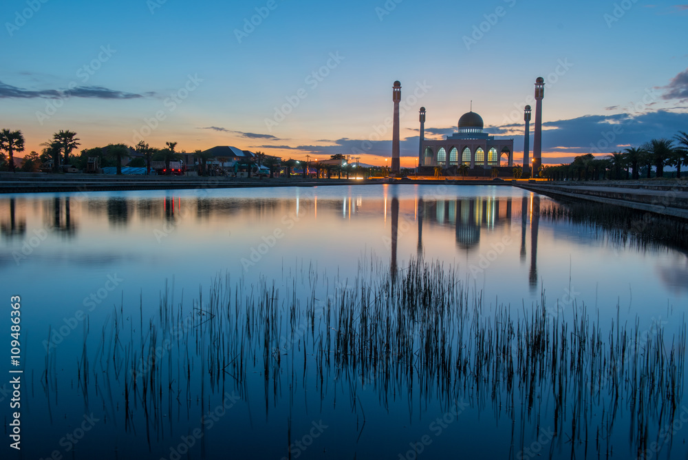 mosque in thailand during sunset